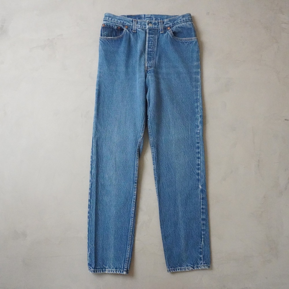 Vintage Levis 501 Jeans 30x32 90s Blue Straight Leg USA Made Button Fly Denim